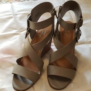 Ladies Gray Wedge Sandals